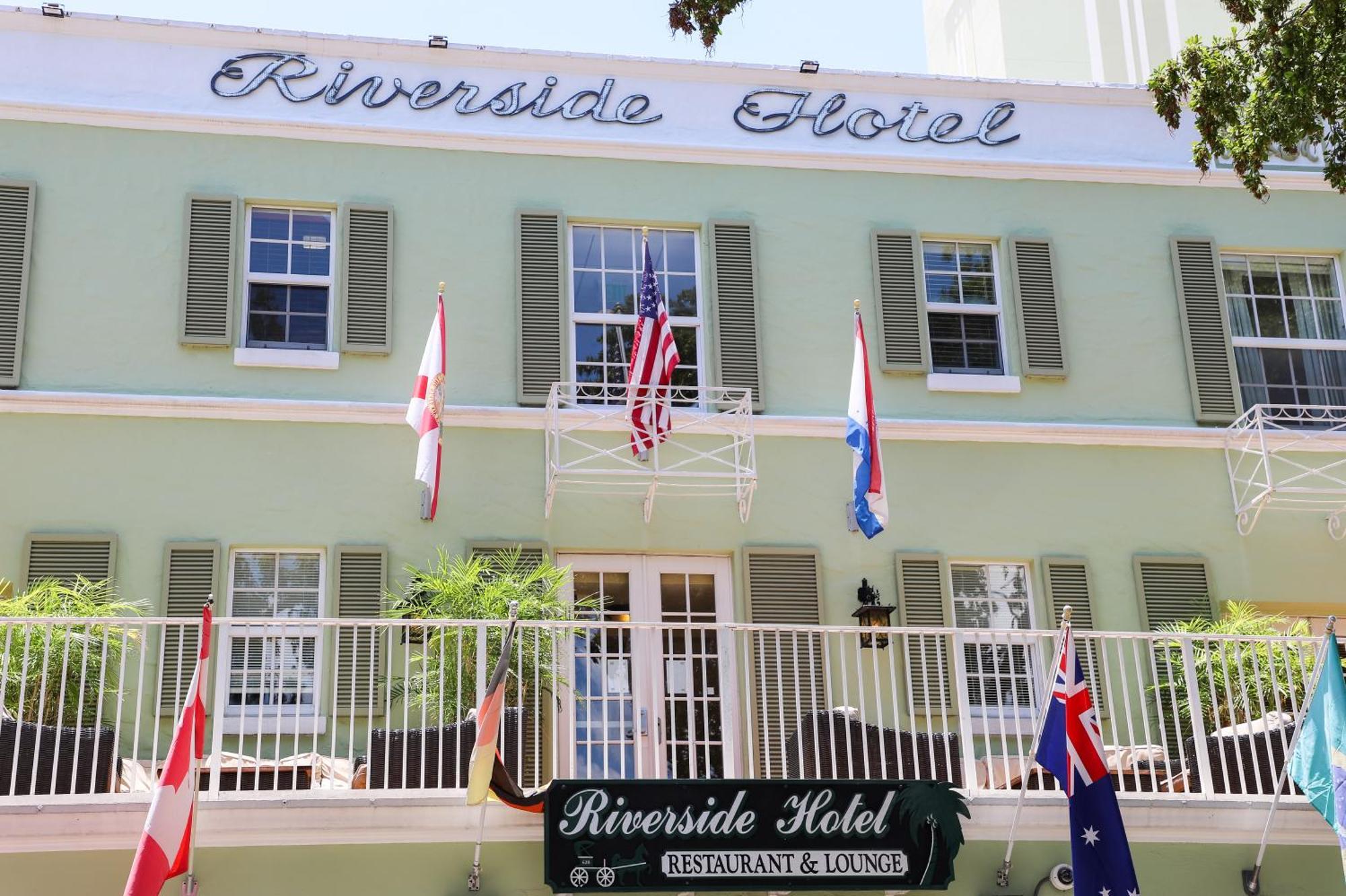 Riverside Hotel 4*