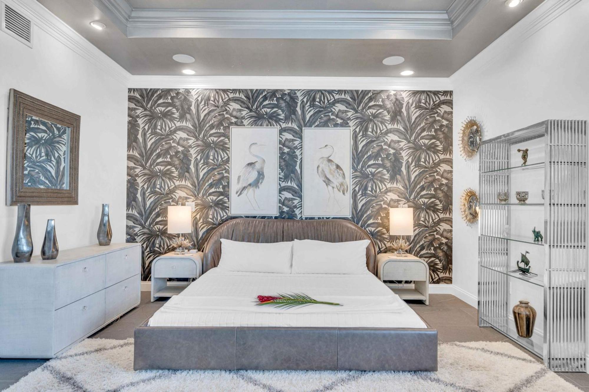 The Modern Castle Canal View Access Rooftop Living Greenhouse Vlllas Fort Lauderdale