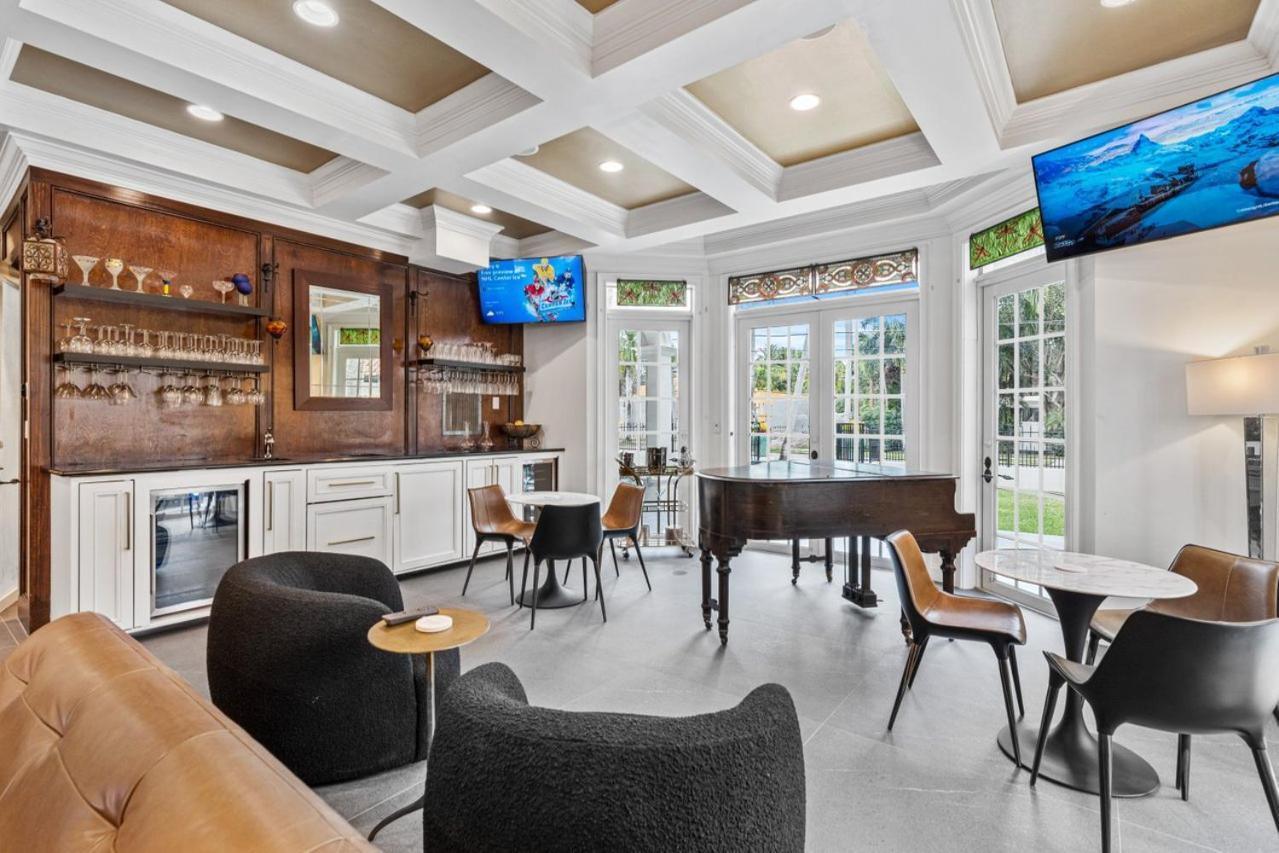 The Modern Castle Canal View Access Rooftop Living Greenhouse Vlllas * Fort Lauderdale