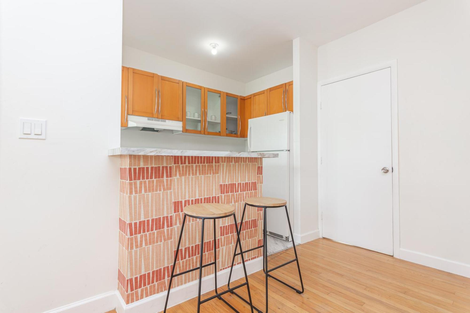 2-bdrm Unit - 5 Minutes Walking Olas