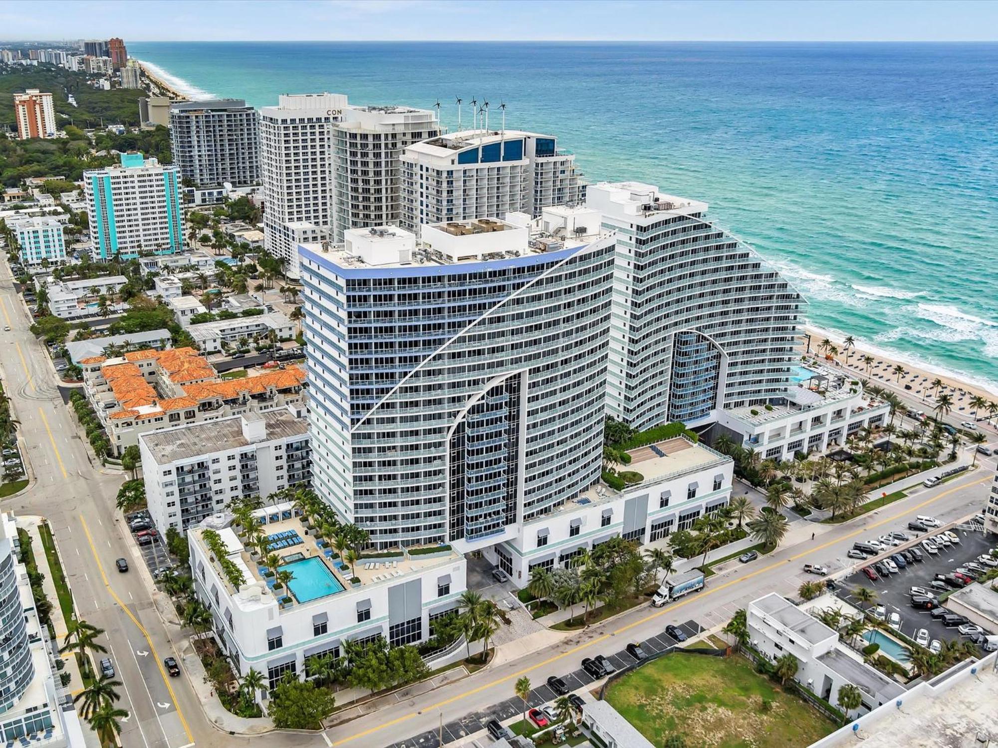 Apartment Fll W Residence Penthouse, Amazing Birds Eye Views! *