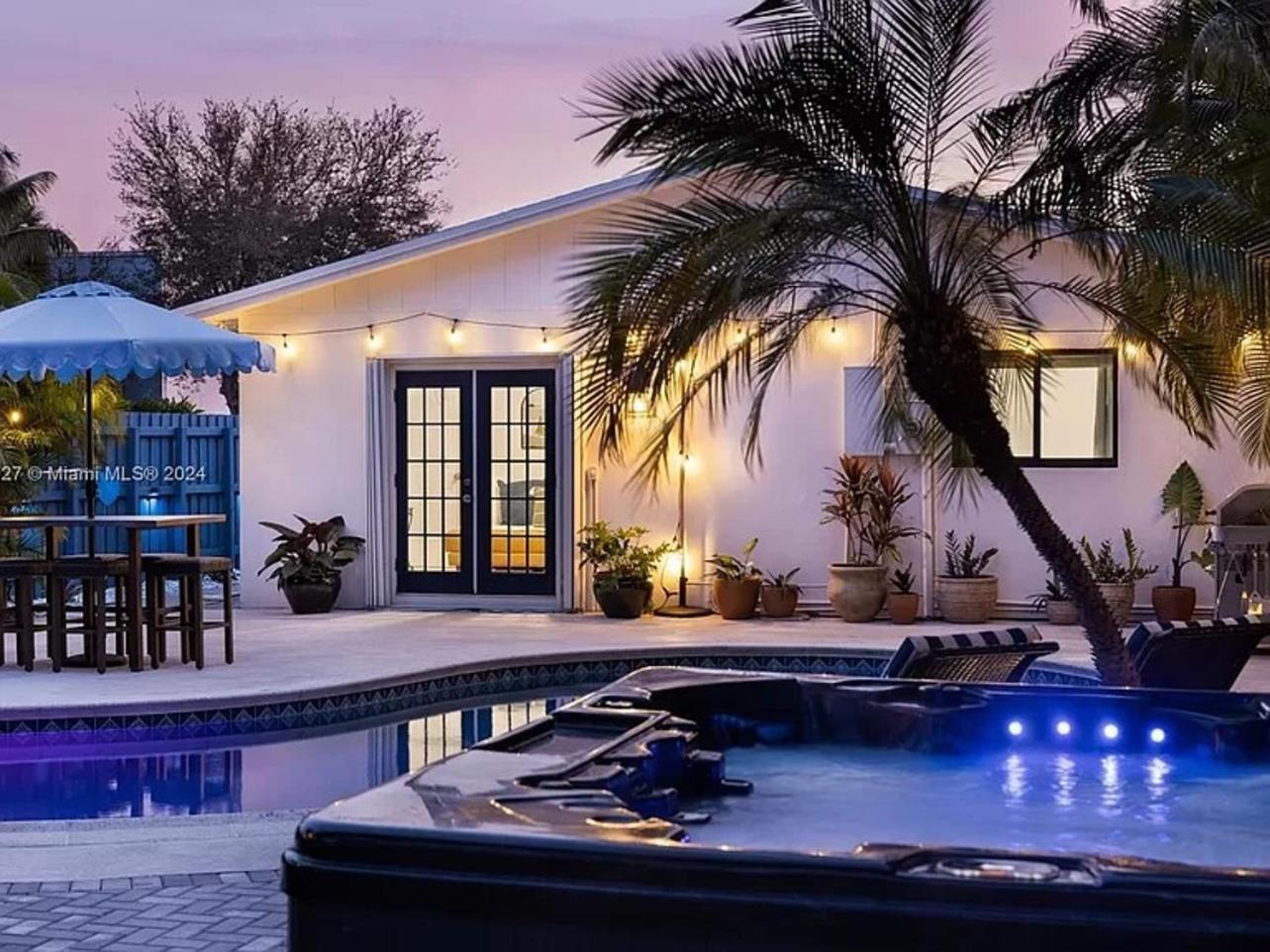 Oakland Oasis By Pmi Fort Lauderdale