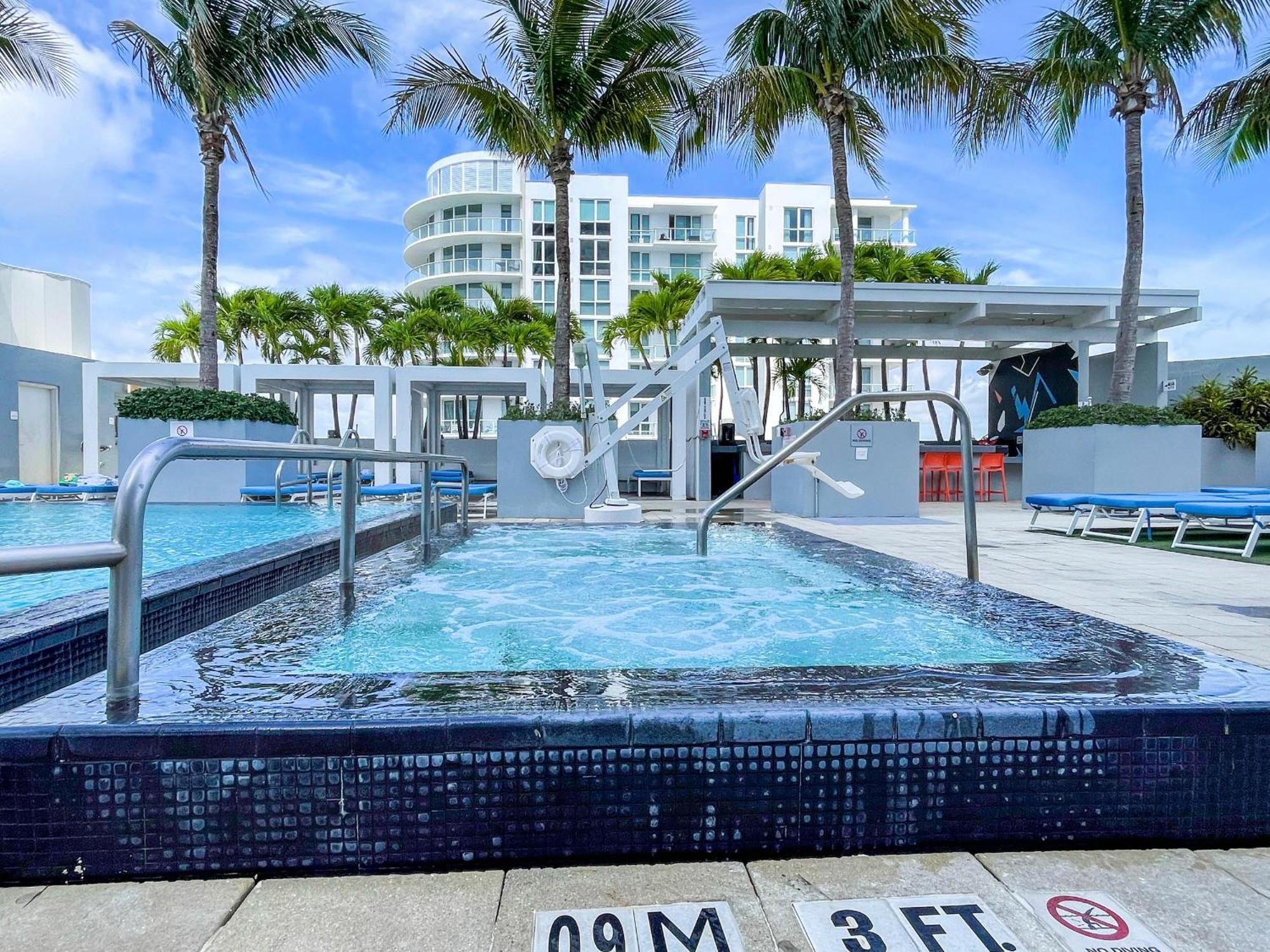 Fll W Residence Penthouse, Amazing Birds Eye Views! *
