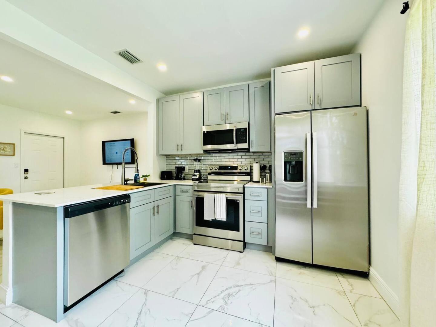 Lauderdale Getaway Near & Airport Holiday home Fort Lauderdale