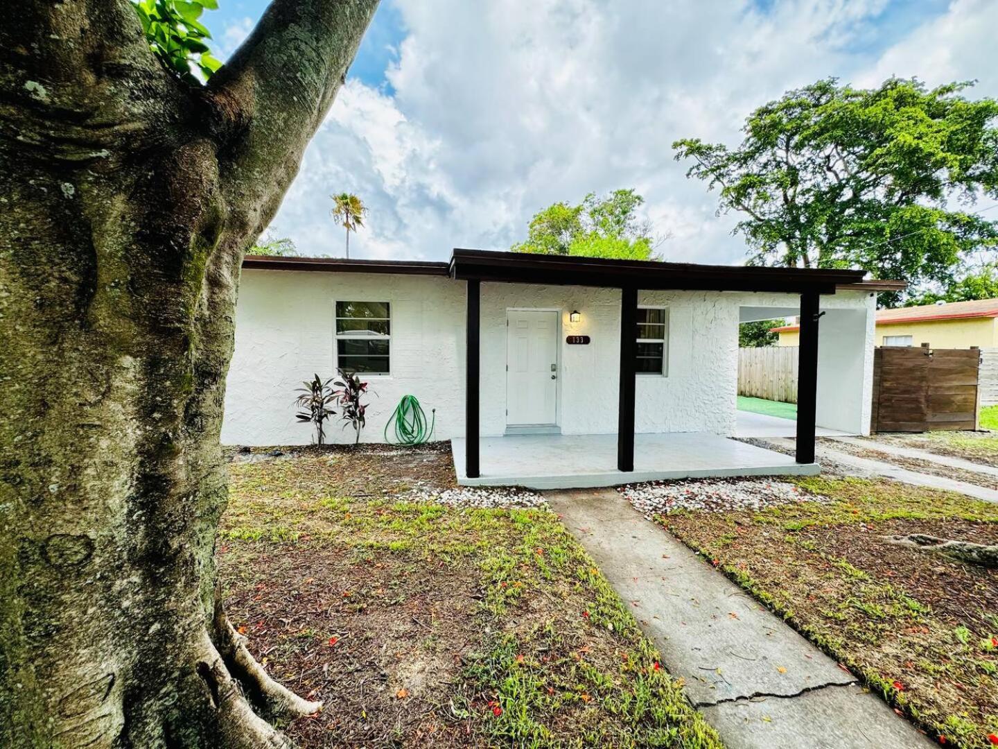 Lauderdale Getaway Near & Airport