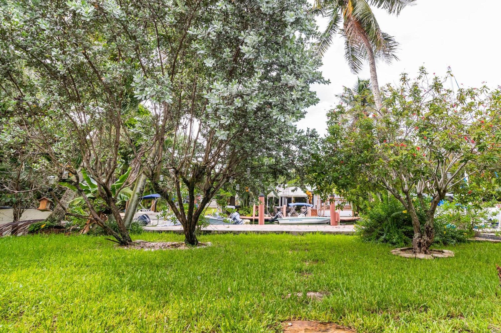 Holiday home Charming 2br Waterfront House