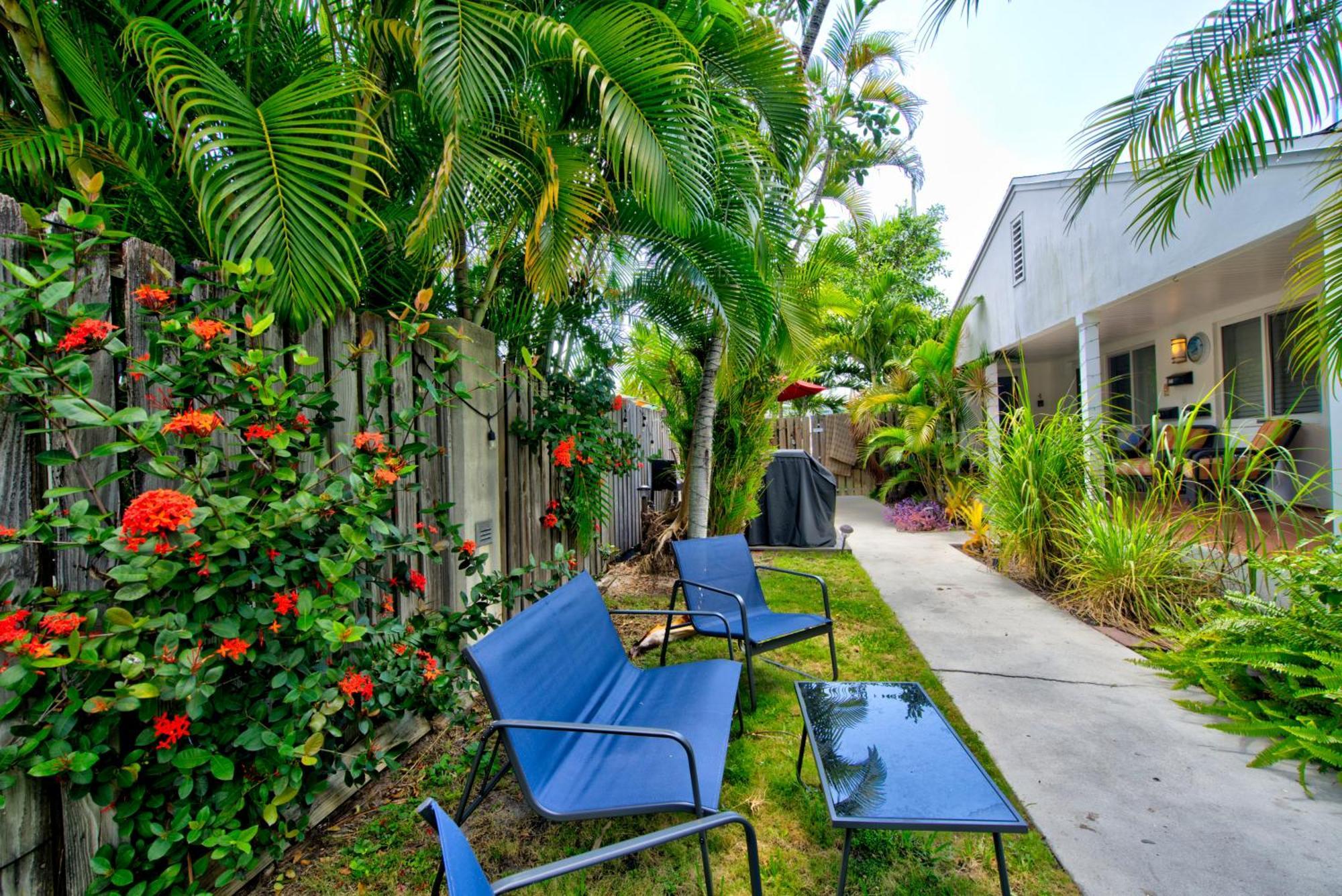 Efficiency 3 On Water Olas And Free Kayaks * Fort Lauderdale