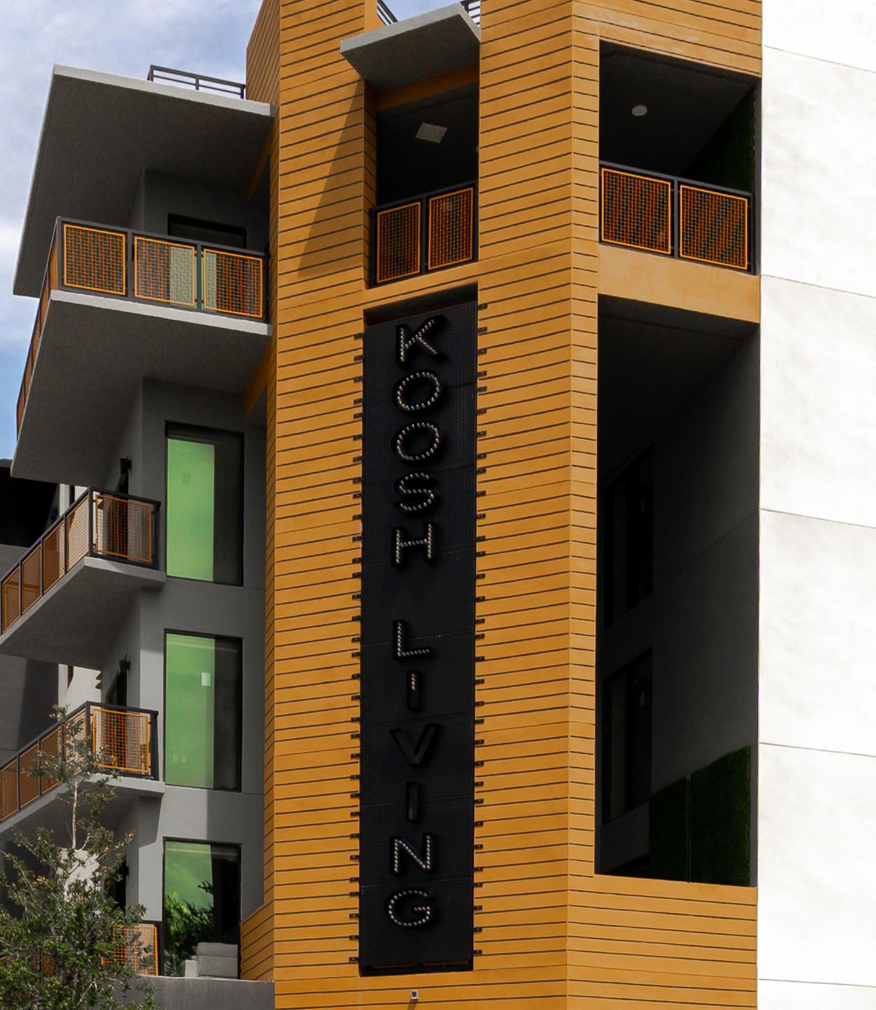 Ultra Luxe In Prime Location Apartment
