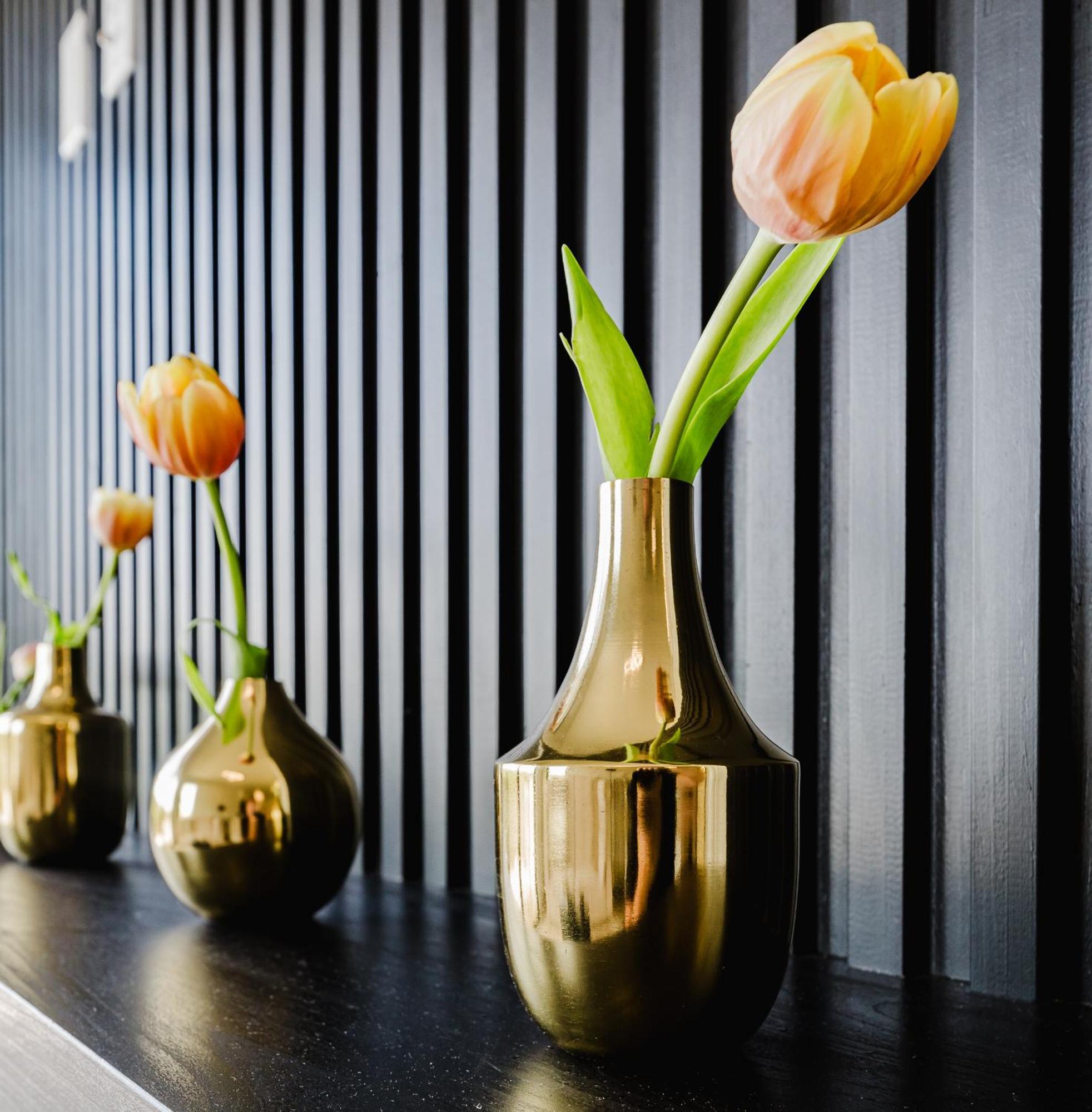 Ultra Luxe In Prime Location Apartment *