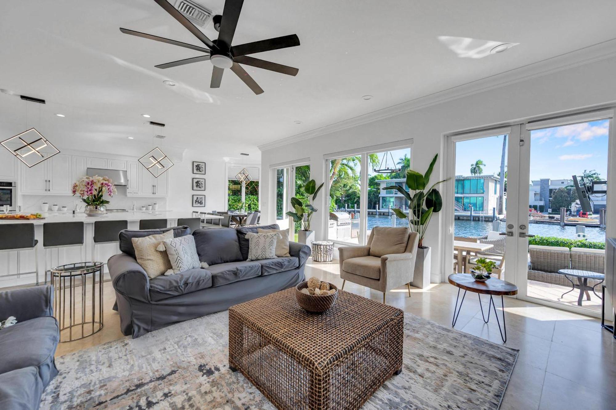 Mediterranean Venice Of America Riverside View Access Fiesta Key Vlllas Villa Fort Lauderdale