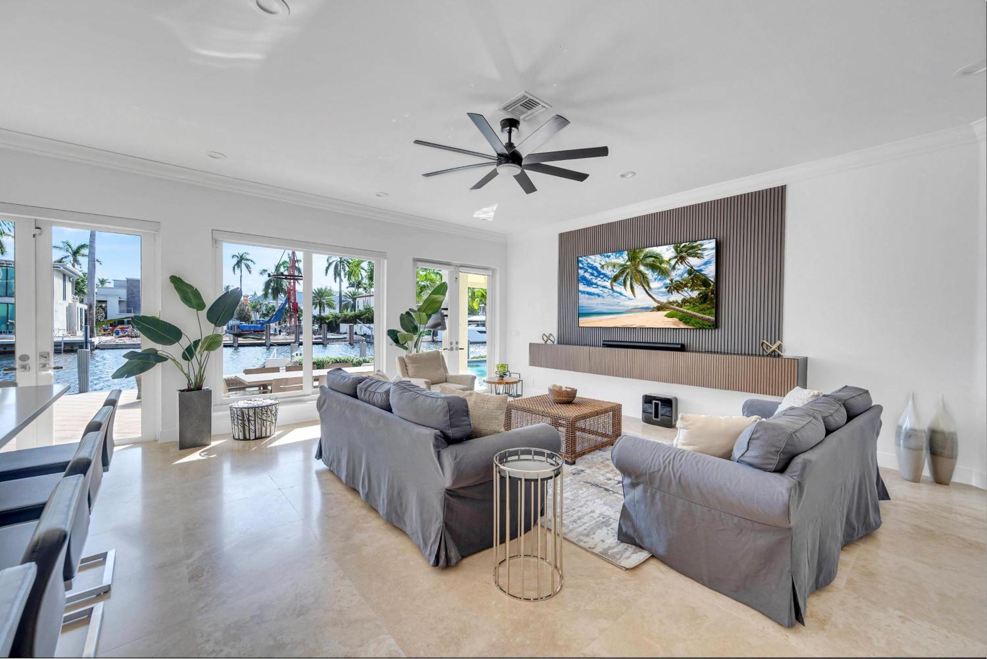 Villa Mediterranean Venice Of America Riverside View Access Fiesta Key Vlllas Fort Lauderdale