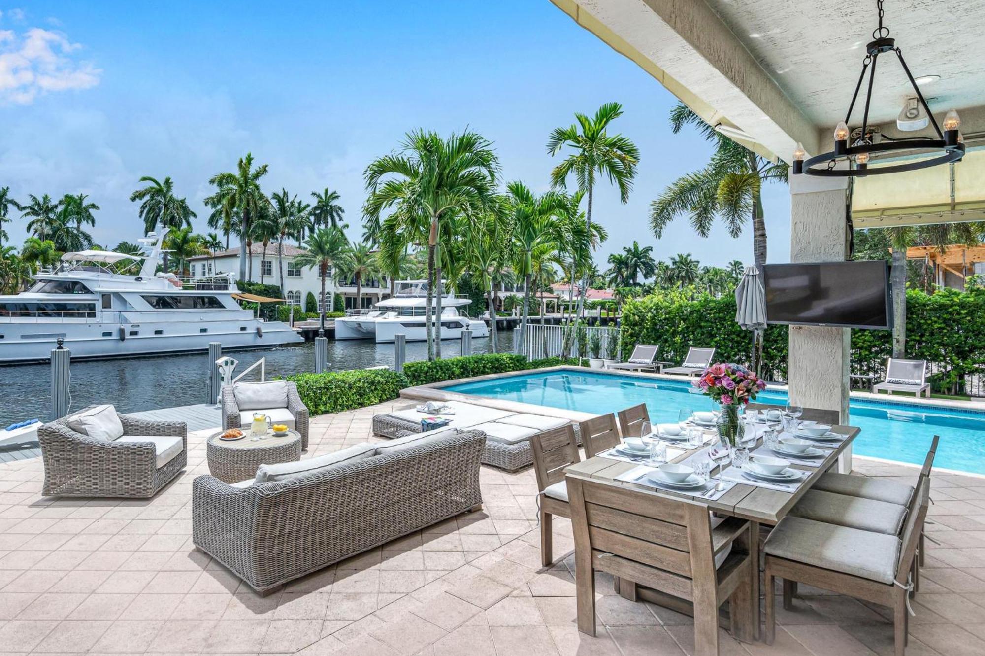 Mediterranean Venice Of America Riverside View Access Fiesta Key Vlllas Villa *
