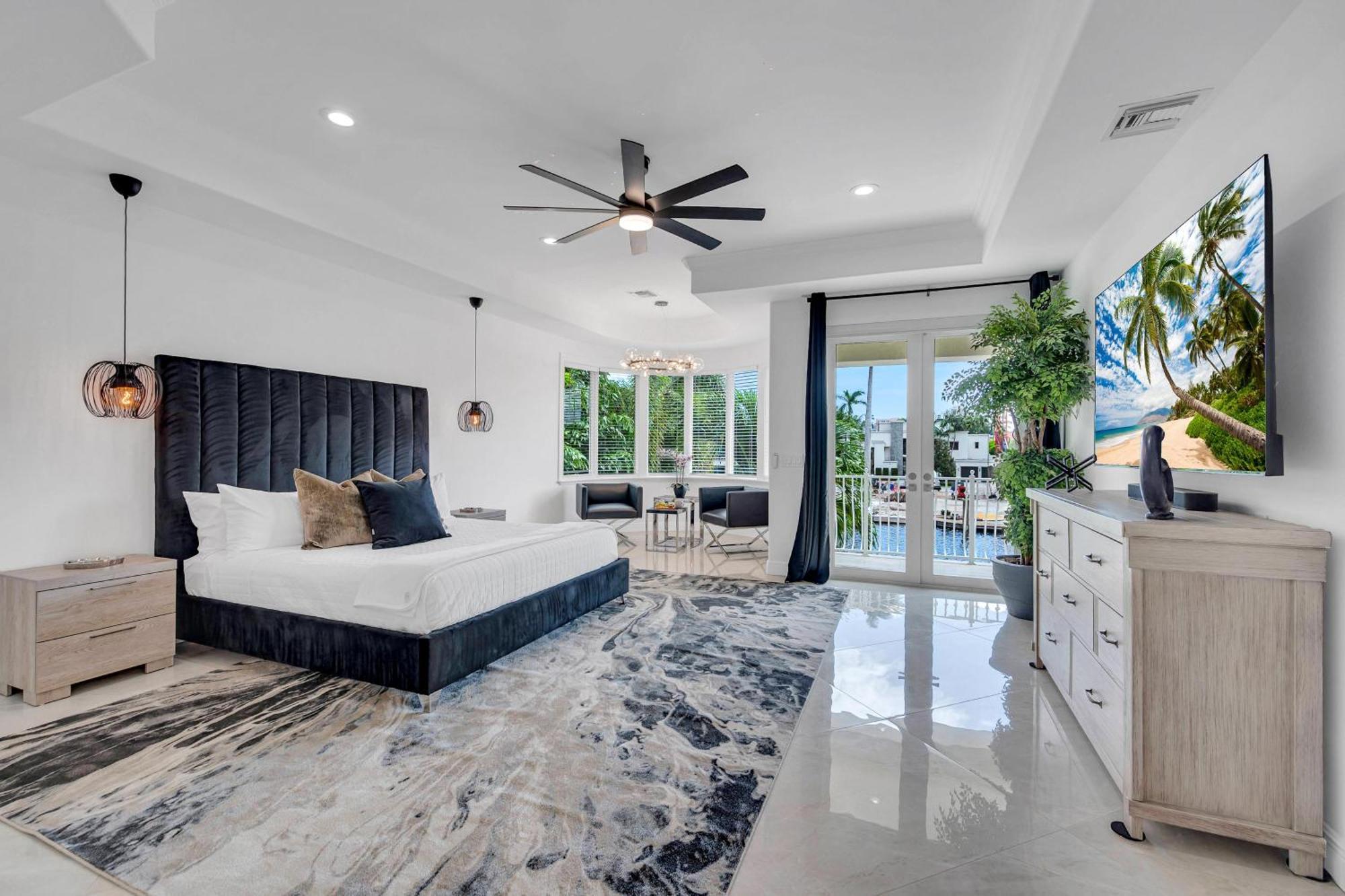 Mediterranean Venice Of America Riverside View Access Fiesta Key Vlllas Villa Fort Lauderdale