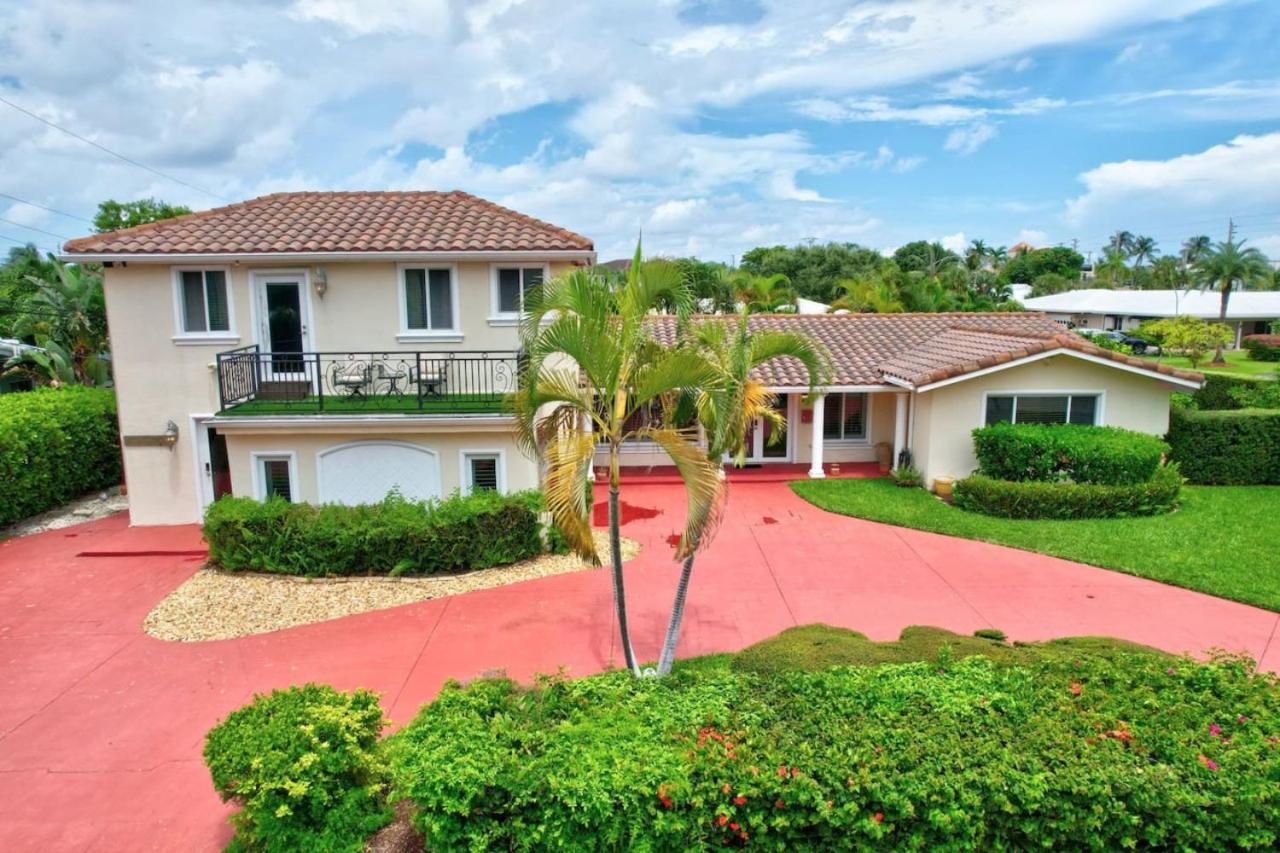 Trendy 1br 2ba Heated Pool Short Walk To The Holiday home