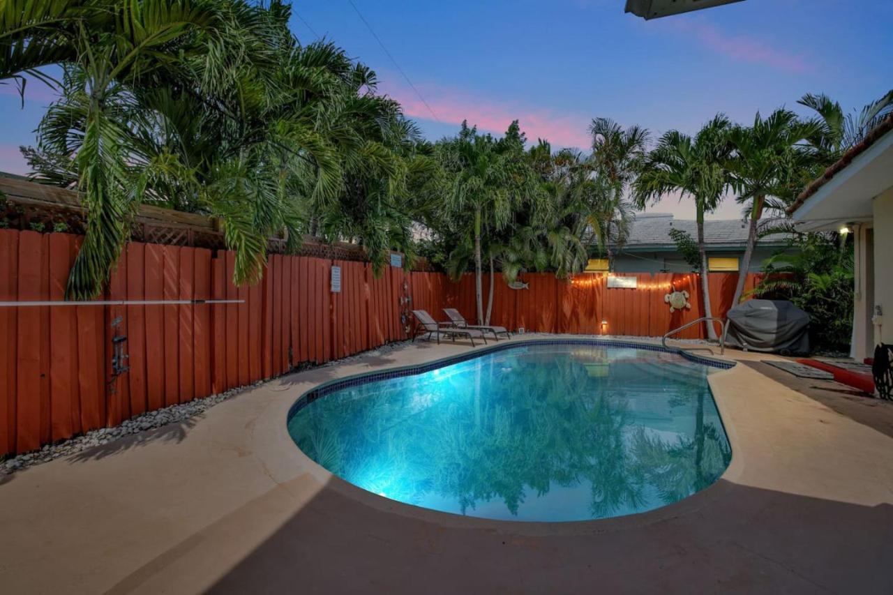 Trendy 1br 2ba Heated Pool Short Walk To The Holiday home *