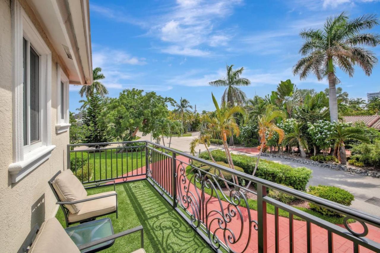 Trendy 1br 2ba Heated Pool Short Walk To The *