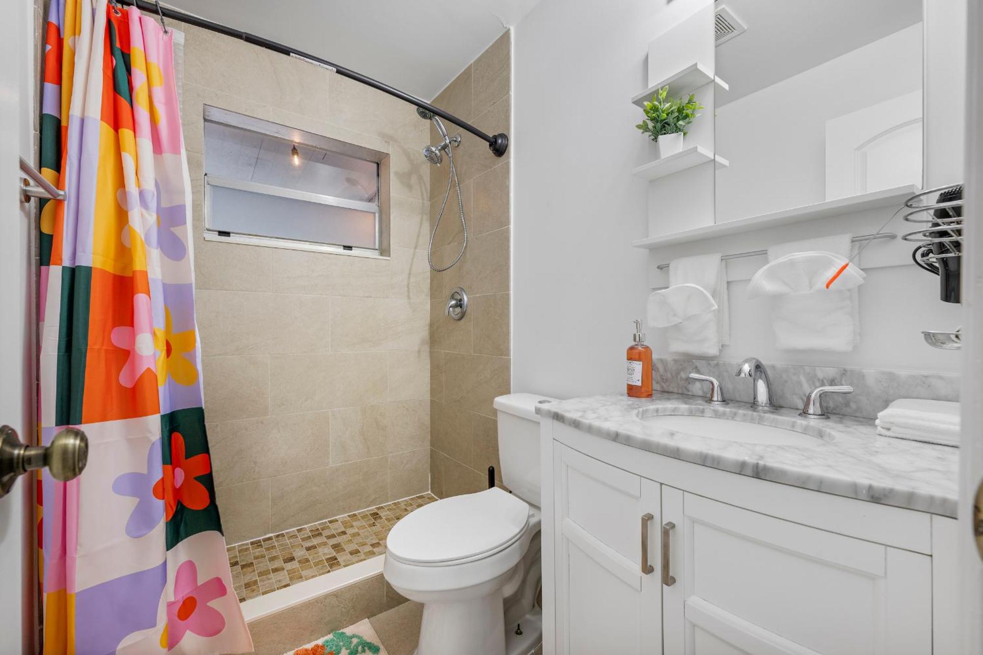 3br Mini Oasis - Pool, Game Lounge And Near Beaches *