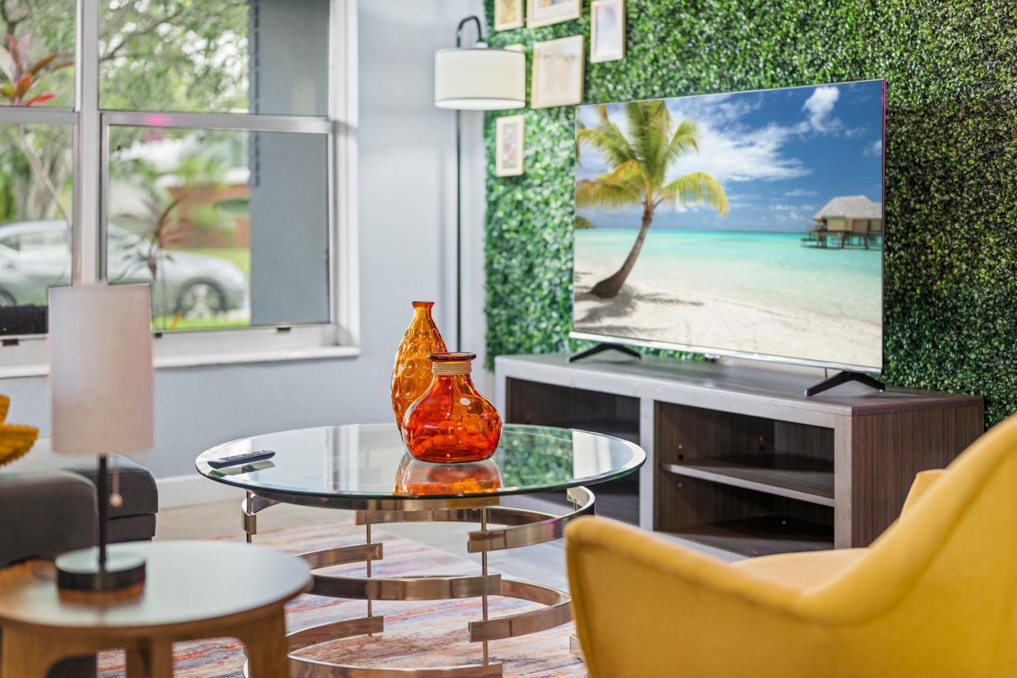 3br Mini Oasis - Pool, Game Lounge And Near Beaches