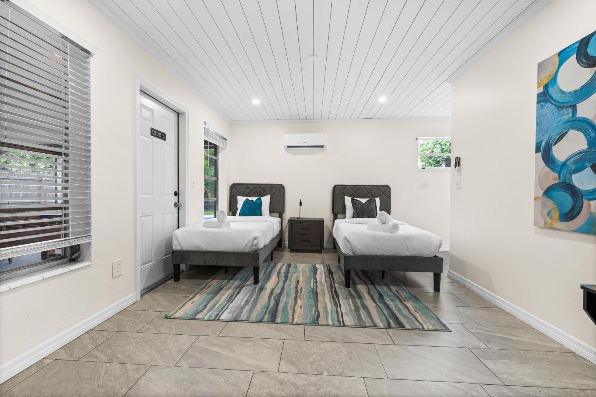 3br Mini Oasis - Pool, Game Lounge And Near Beaches *
