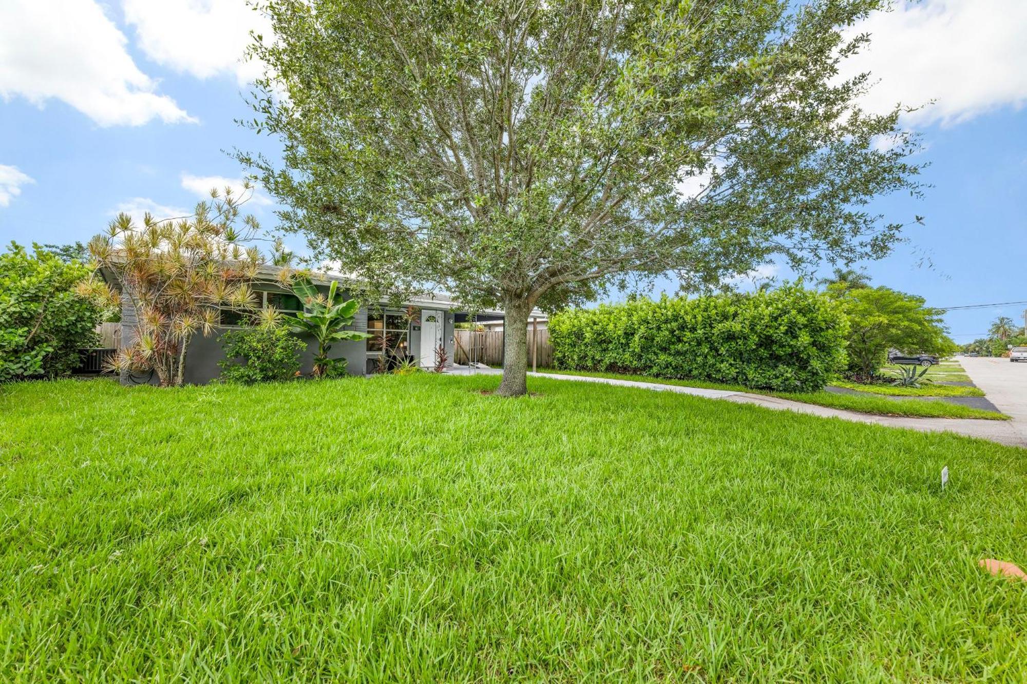 3br Mini Oasis - Pool, Game Lounge And Near Beaches *