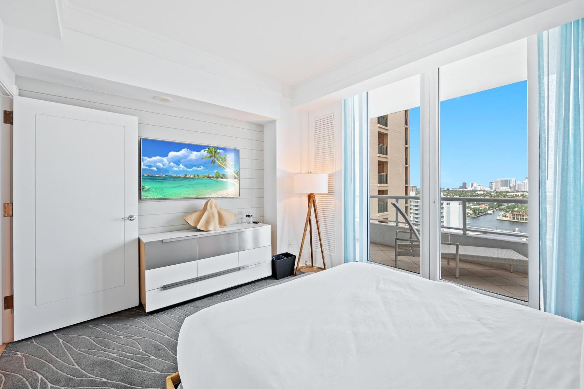 Ritz-carlton Luxury 2 Bedroom - Access Apartment Fort Lauderdale