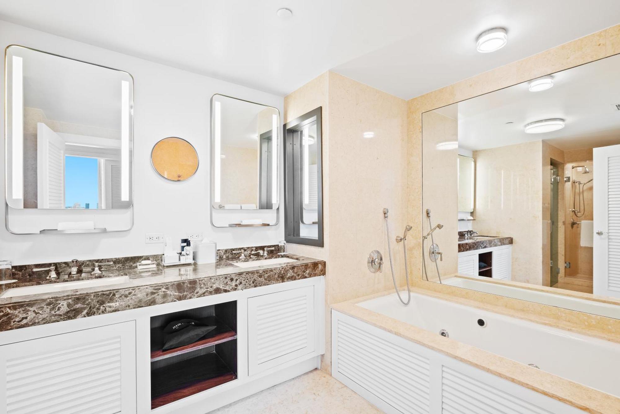 Apartment Ritz-carlton Luxury 2 Bedroom - Access