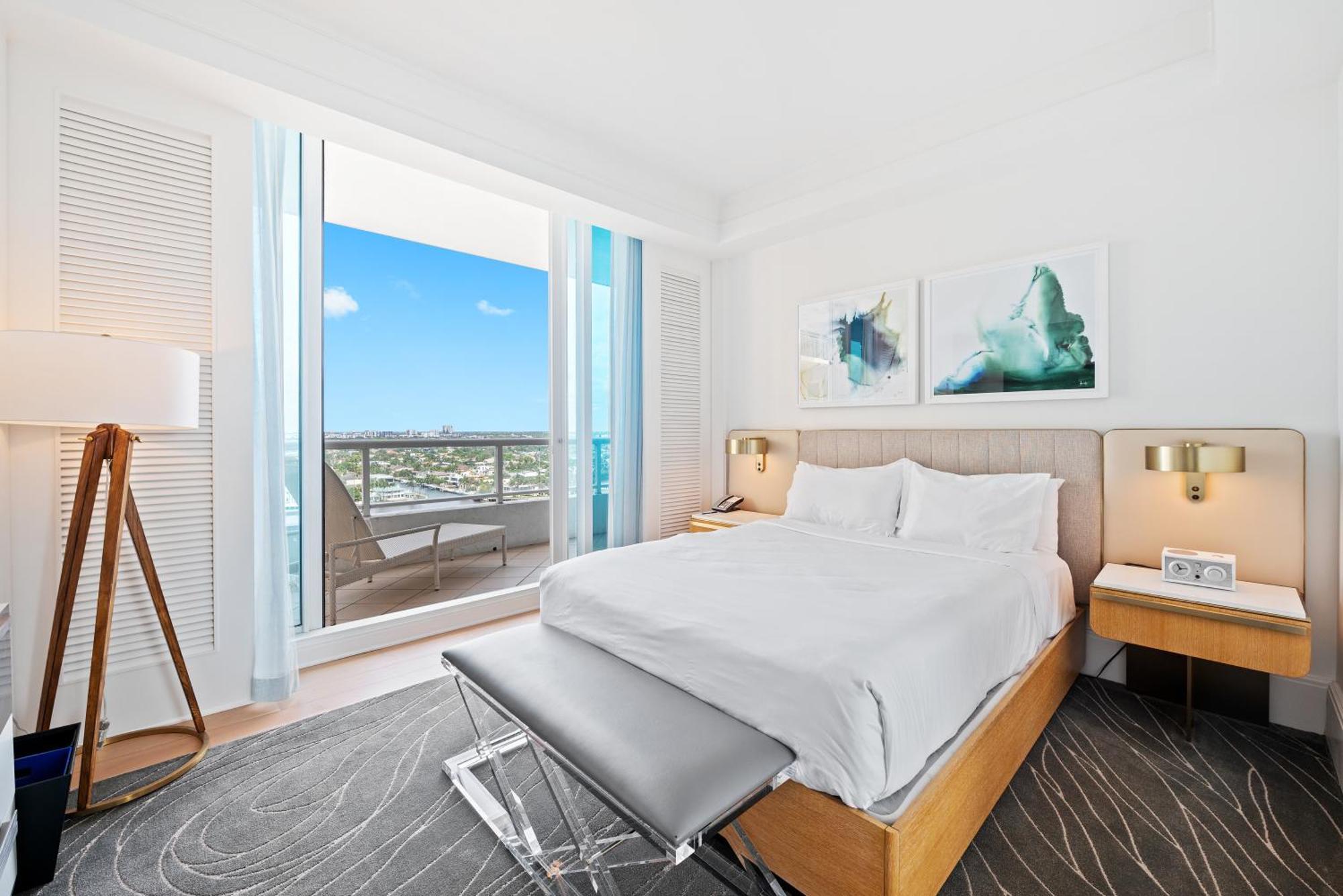 Ritz-carlton Luxury 2 Bedroom - Access Apartment Fort Lauderdale