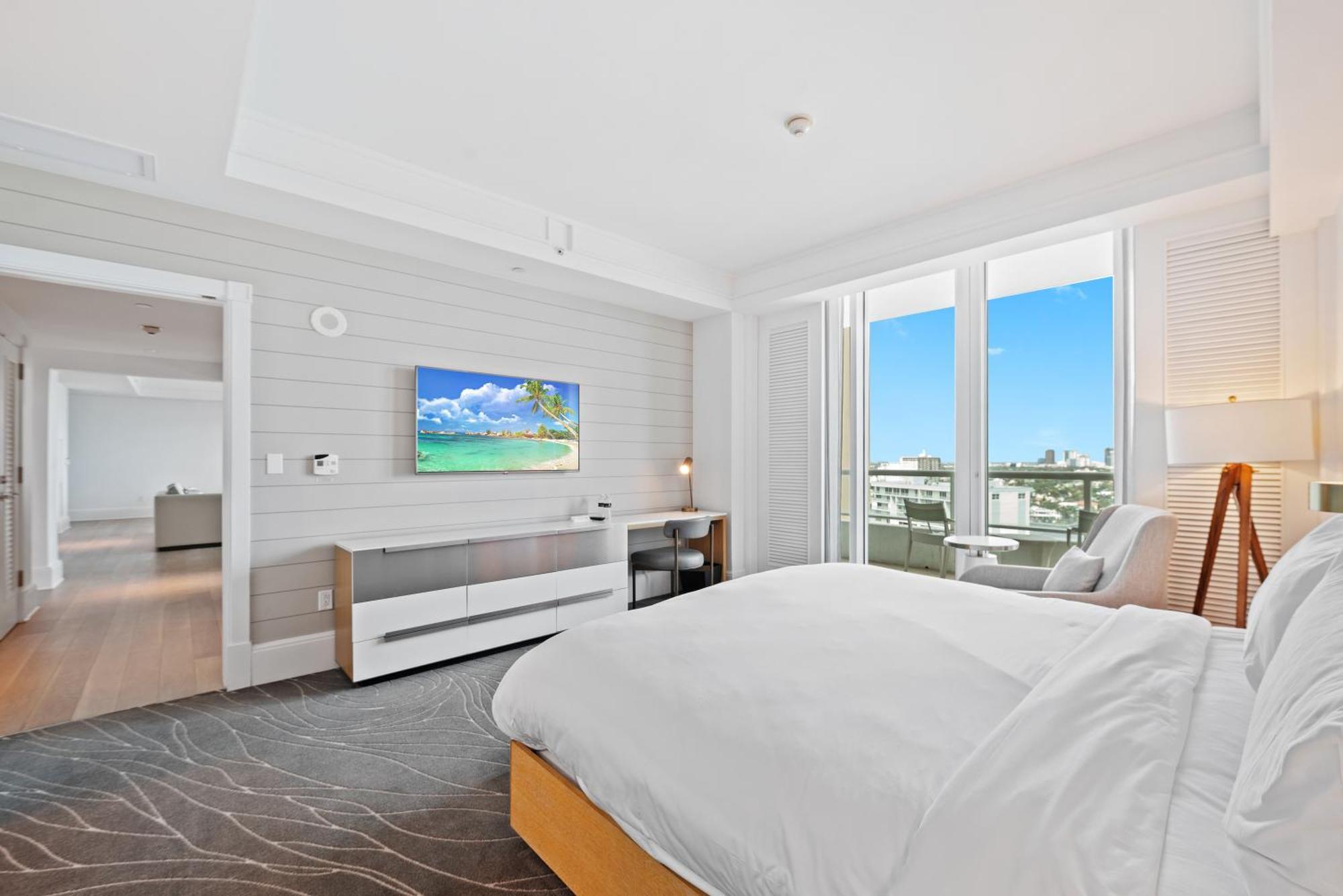Ritz-carlton Luxury 2 Bedroom - Access