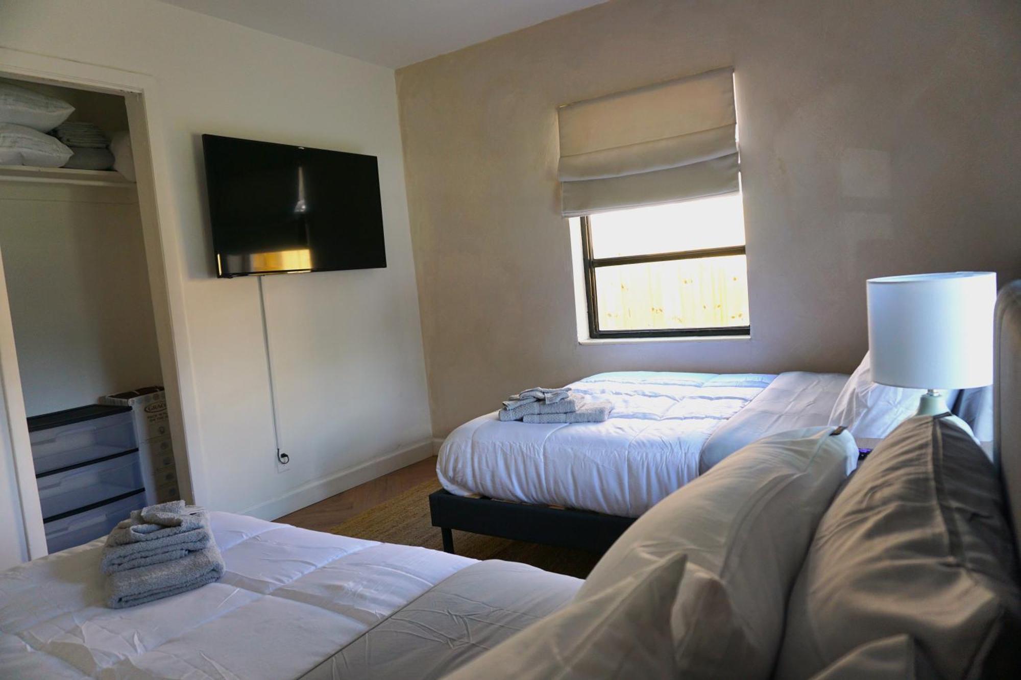 Holiday home Modern Oasis, King Bed Pet Friendly 10m To Fort Lauderdale