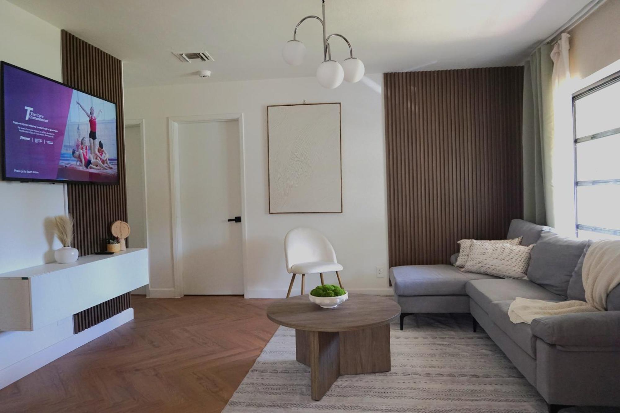 Modern Oasis, King Bed Pet Friendly 10m To Fort Lauderdale