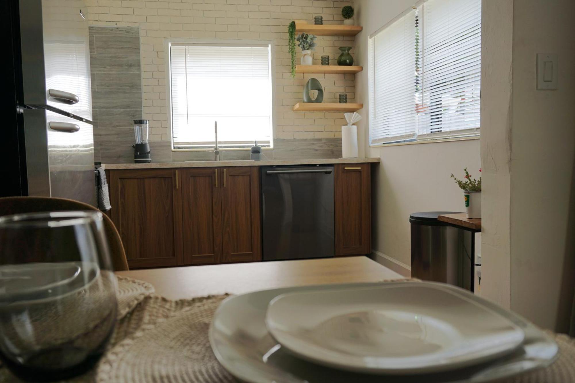 Modern Oasis, King Bed Pet Friendly 10m To * Fort Lauderdale