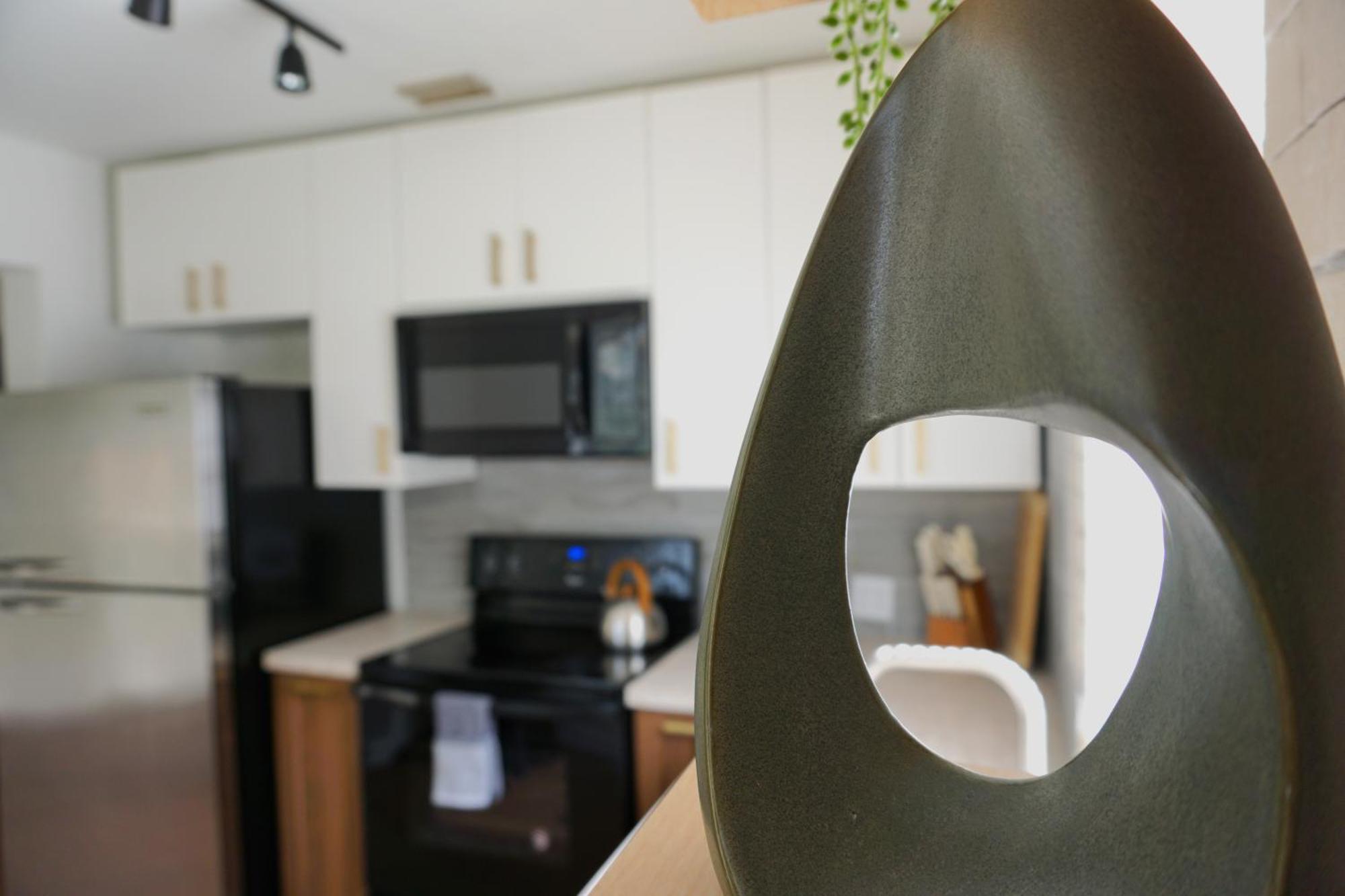 Modern Oasis, King Bed Pet Friendly 10m To Fort Lauderdale