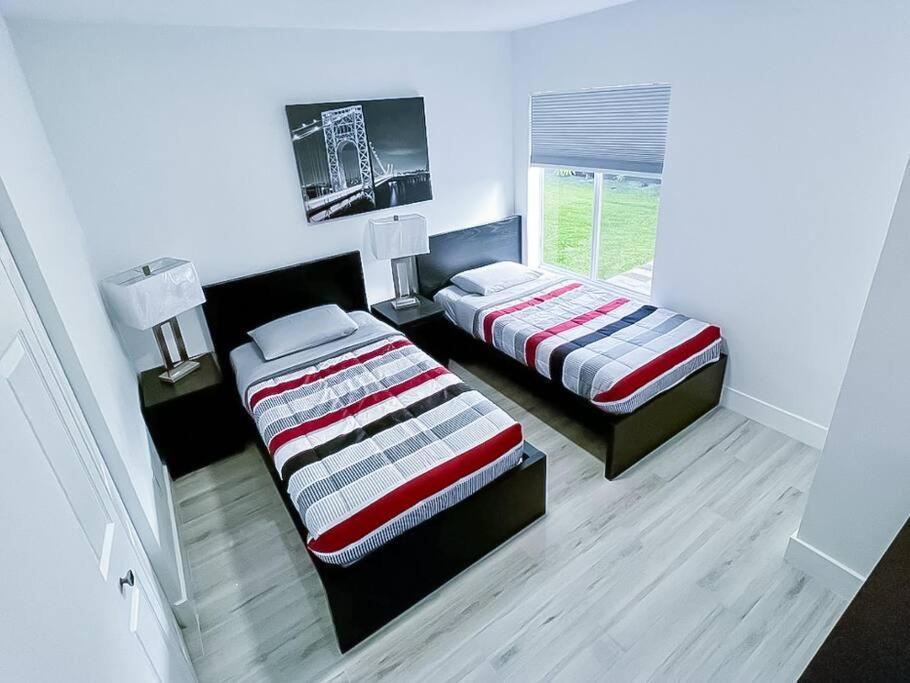 Holiday home Modern Lux 3br 2ba With Heated Pool *