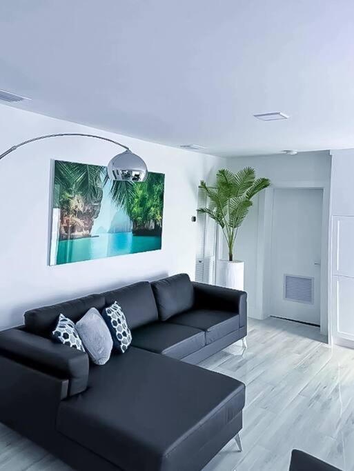 Modern Lux 3br 2ba With Heated Pool * Fort Lauderdale