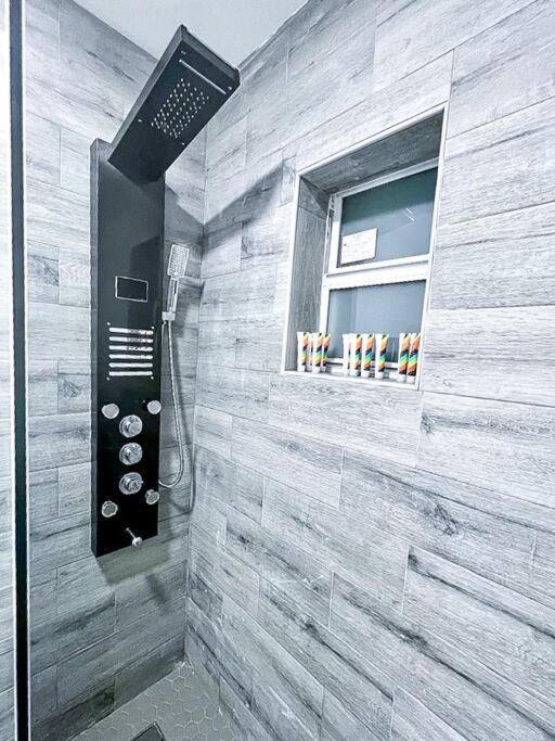Modern Lux 3br 2ba With Heated Pool Holiday home