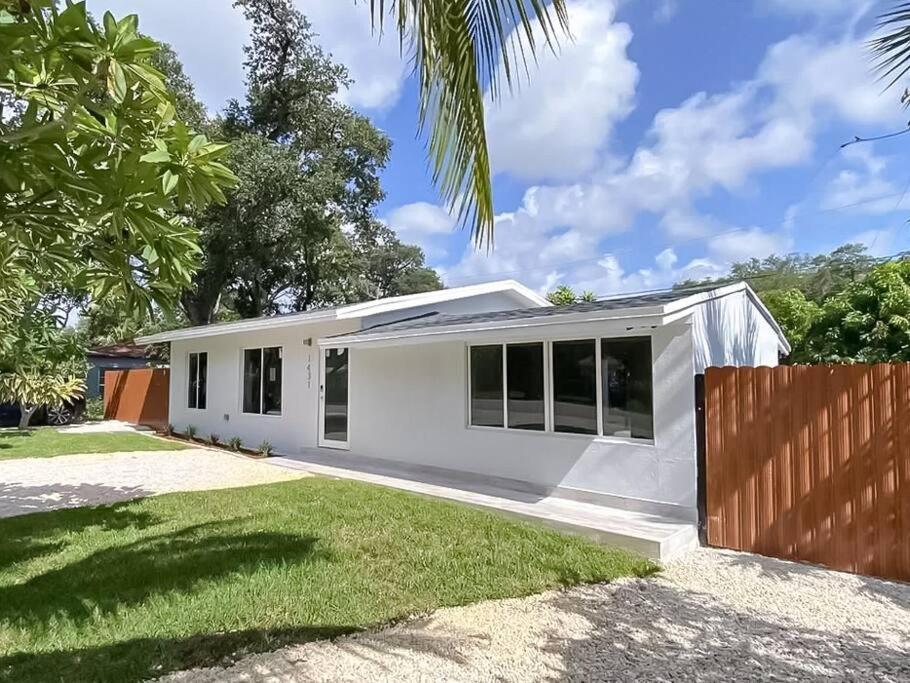 Modern Lux 3br 2ba With Heated Pool