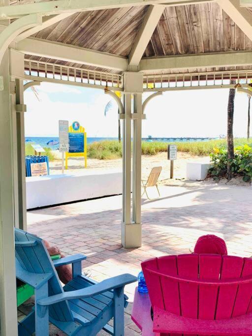 Blissful In Amazing Location With Heated Pool 3 Blocks To In Your Toes! Fort Lauderdale
