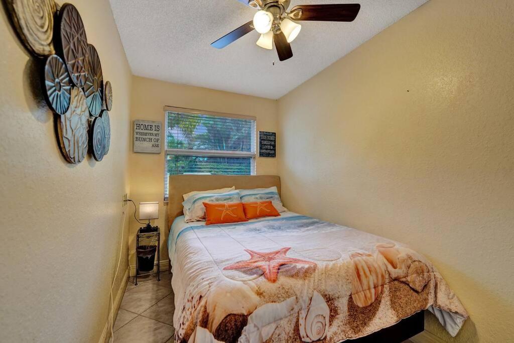 Blissful In Amazing Location With Heated Pool 3 Blocks To In Your Toes! * Fort Lauderdale