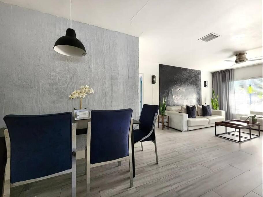 Beautiful House With Private Pool * Fort Lauderdale