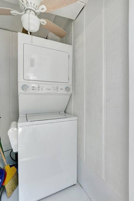 2br 1ba Near Nightlife And Fort Lauderdale