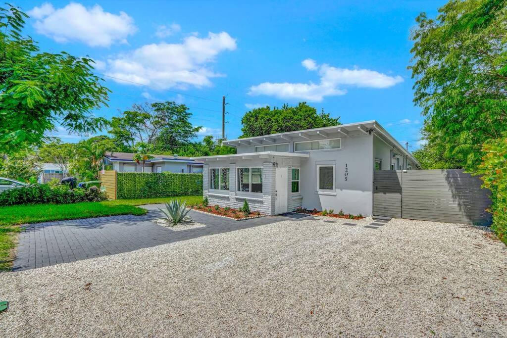 2br 1ba Near Nightlife And *