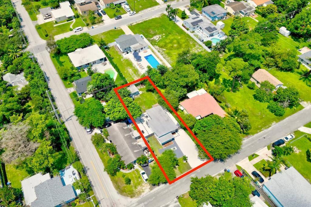 2br 1ba Near Nightlife And