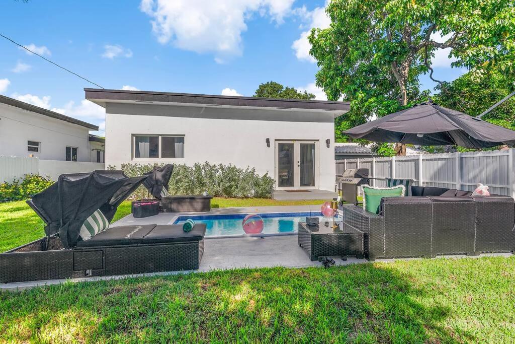 Holiday home Stylish 4-bedroom Near Downtown Lauderdale *