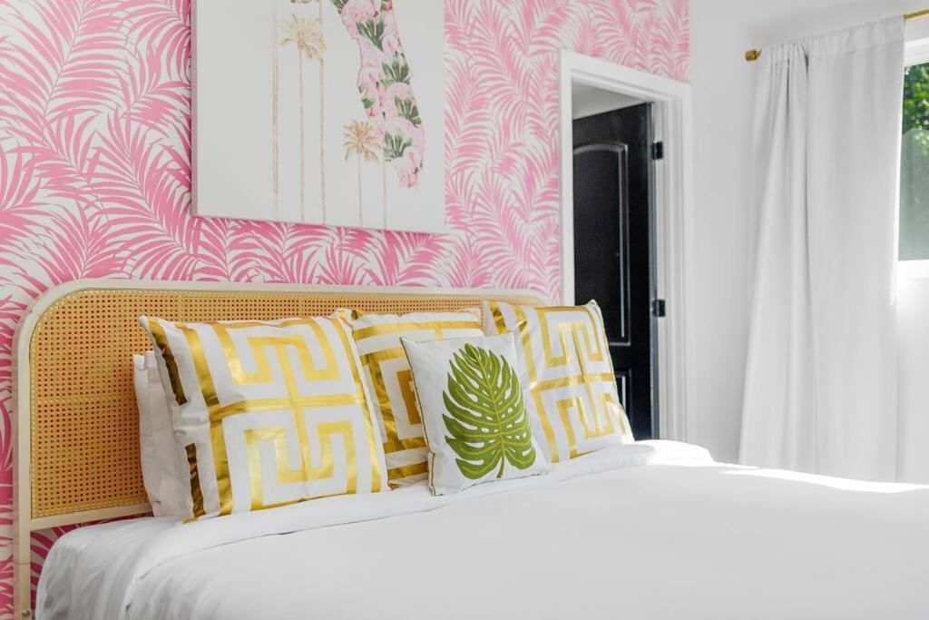 Stylish 4-bedroom Near Downtown Lauderdale Holiday home Fort Lauderdale