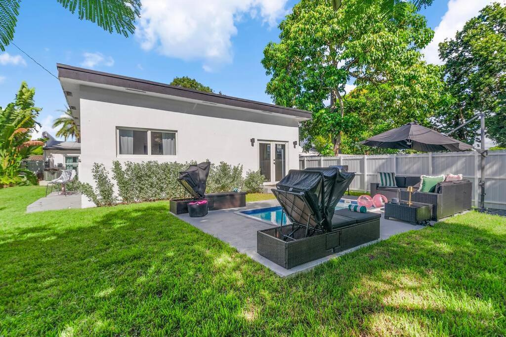 Holiday home Stylish 4-bedroom Near Downtown Lauderdale *