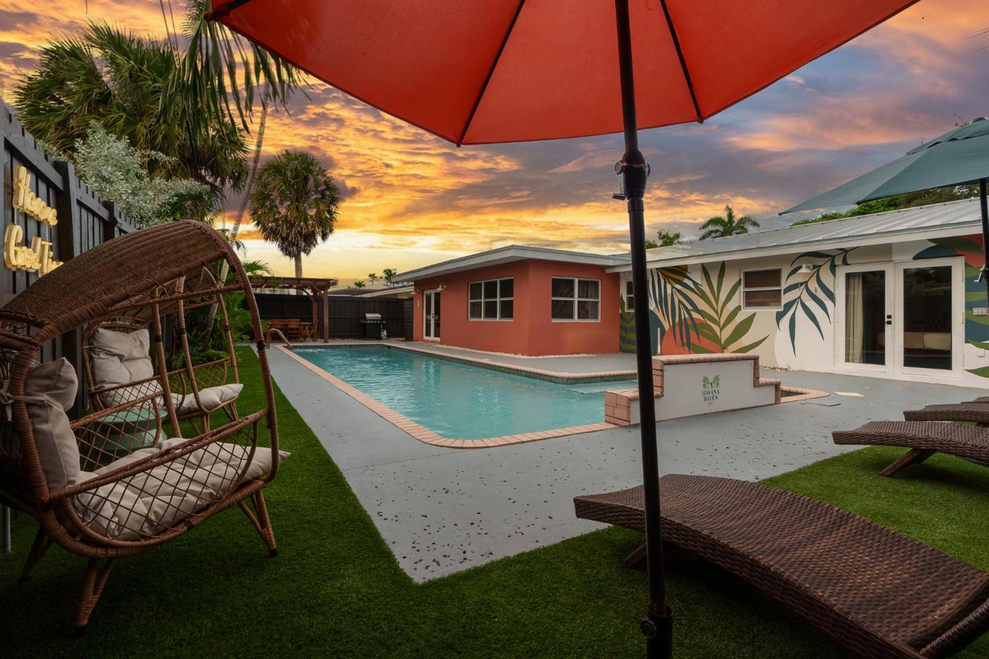 Havana Haven By Bk - Family Friendly - Close To - Large Heated Pool - 4 Beds - Sleeps 8 Fort Lauderdale
