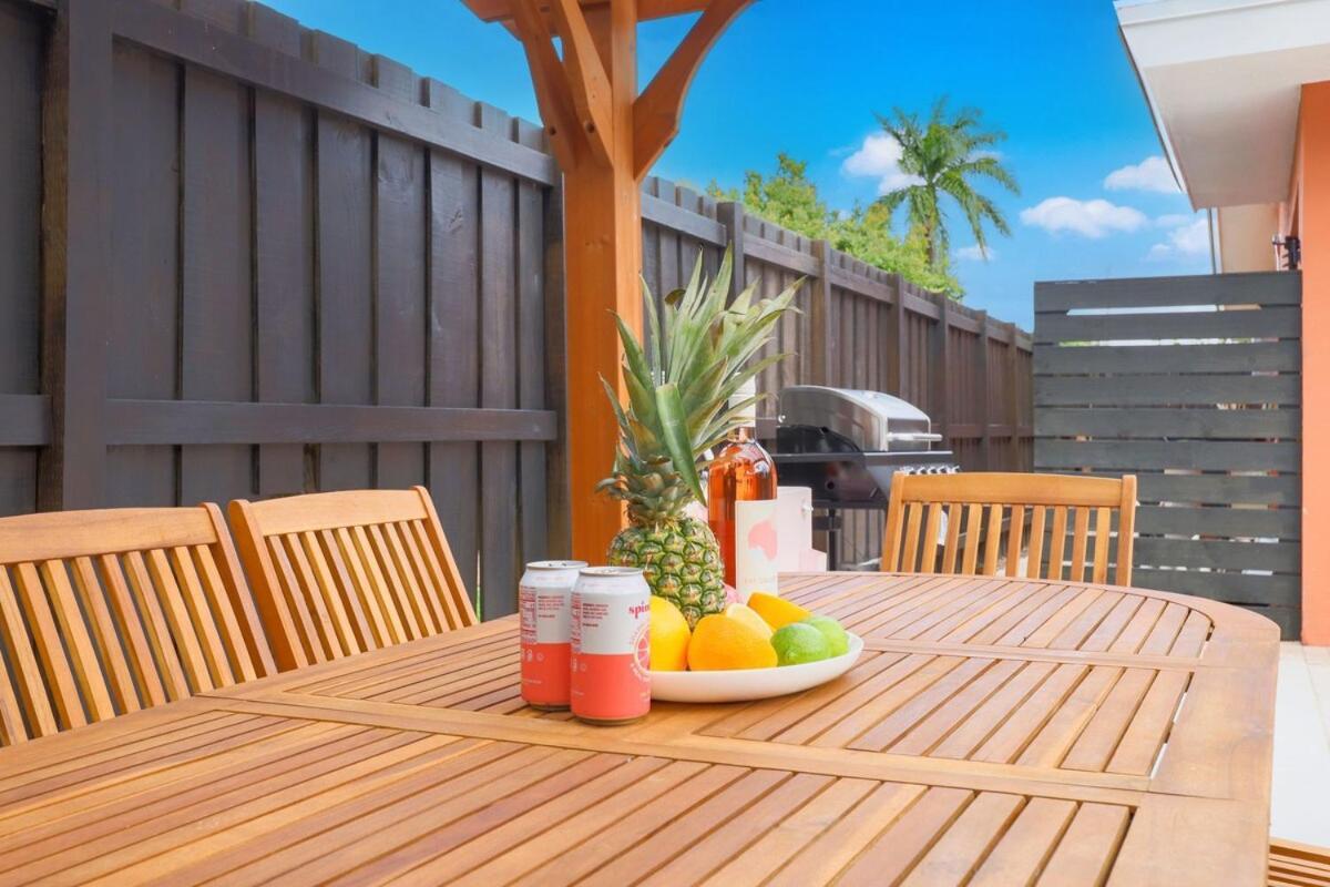 Havana Haven By Bk - Family Friendly - Close To - Large Heated Pool - 4 Beds - Sleeps 8 Holiday home Fort Lauderdale