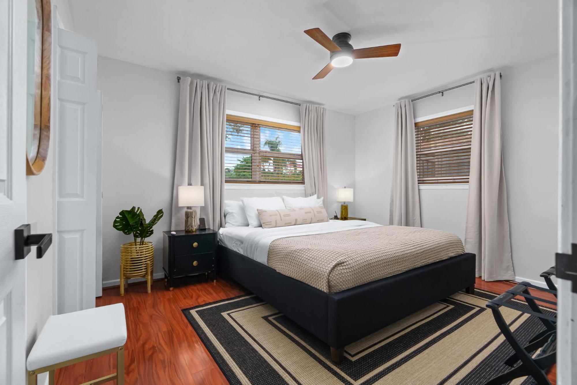 Havana Haven By Bk - Family Friendly - Close To - Large Heated Pool - 4 Beds - Sleeps 8 Holiday home Fort Lauderdale