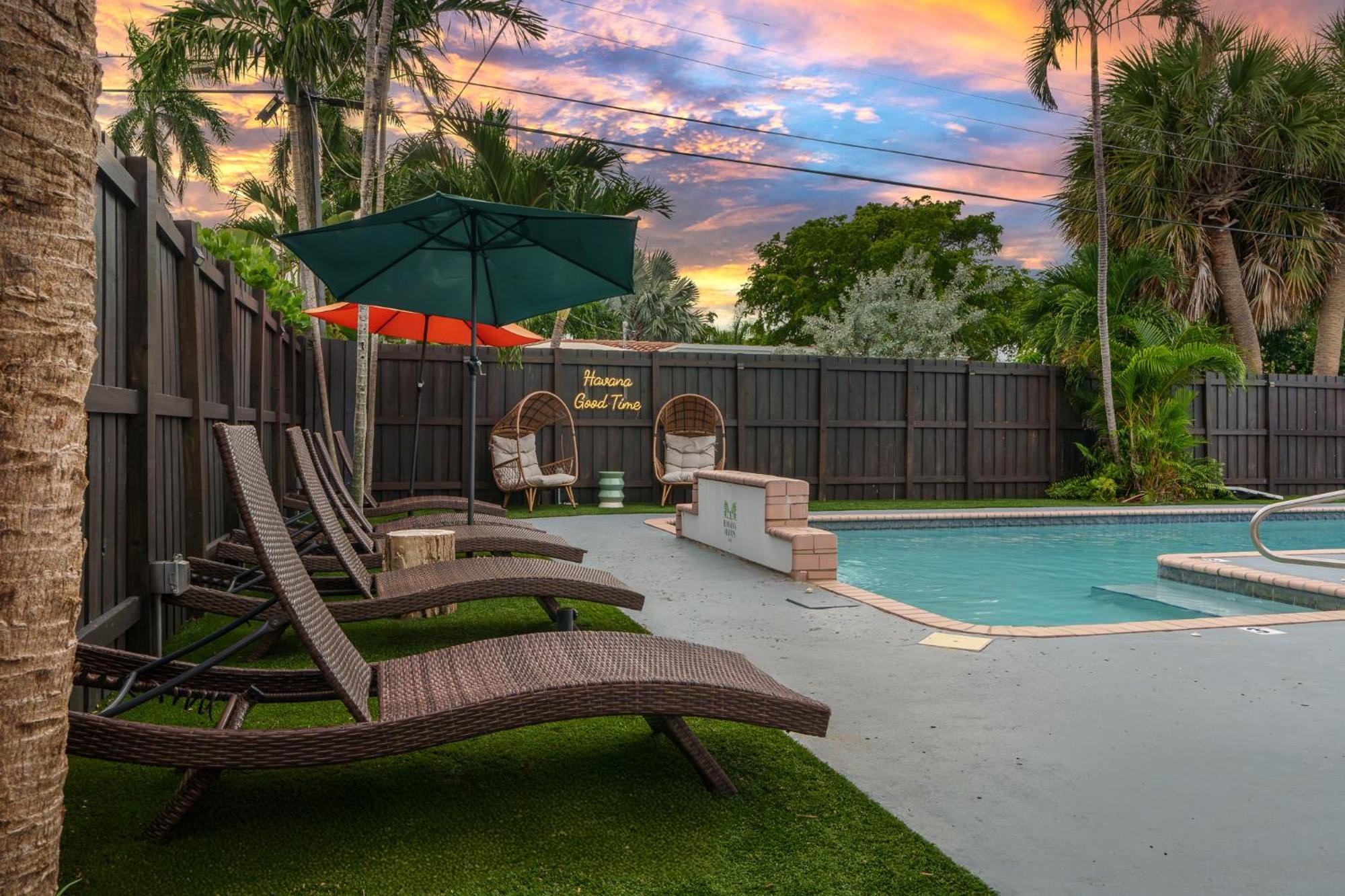 Havana Haven By Bk - Family Friendly - Close To - Large Heated Pool - 4 Beds - Sleeps 8 Fort Lauderdale