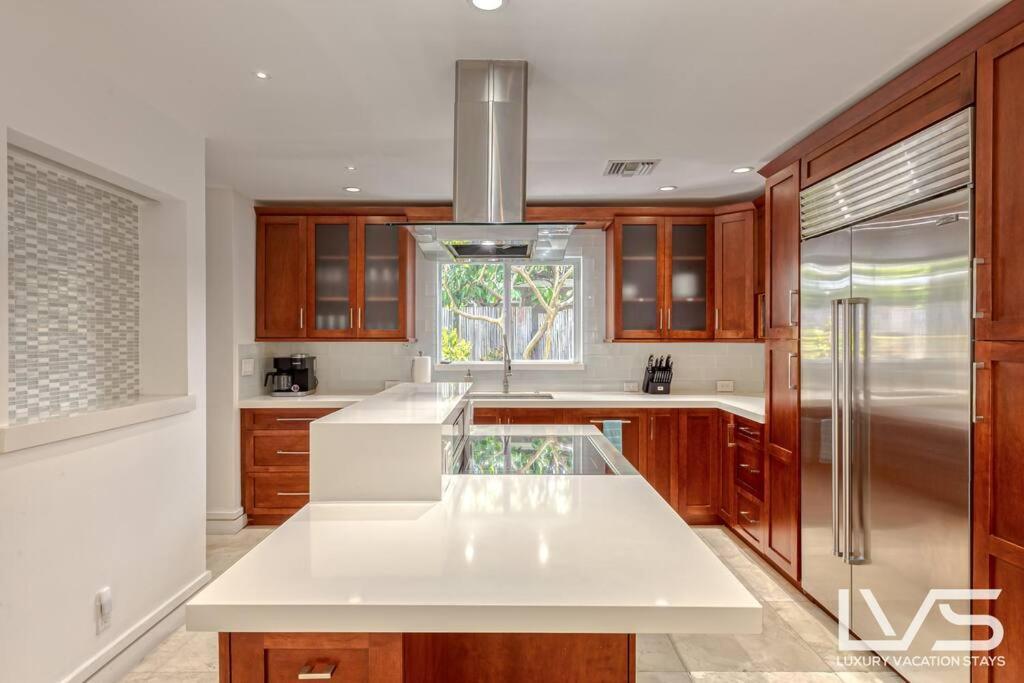 Imperial- Waterfront Wlk2bch Heated Pool Holiday home Fort Lauderdale